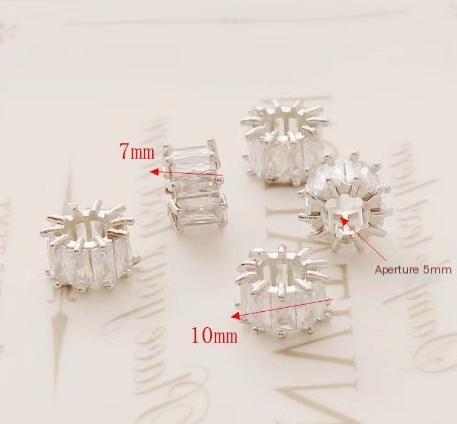 18K Gold-Plated Zirconia Wheel Pendant for DIY Jewelry