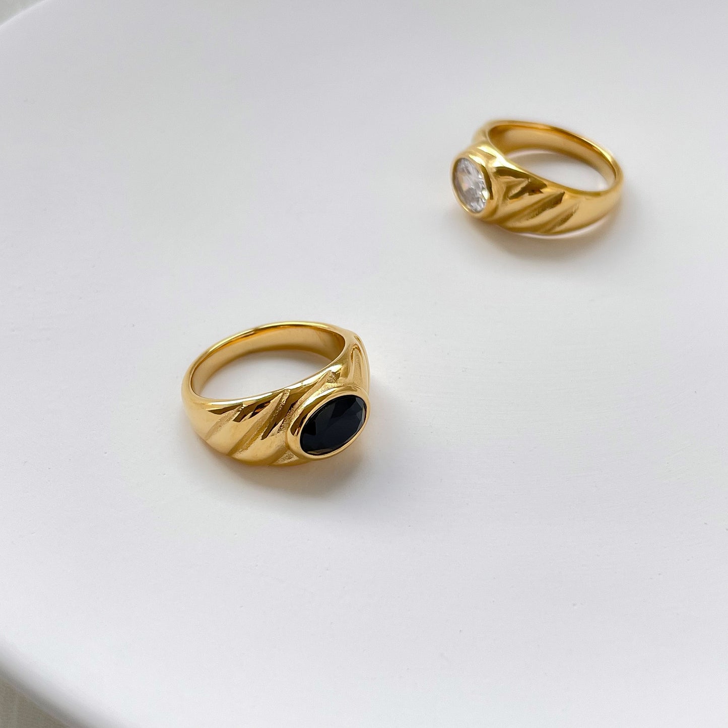 Women's Fashion Zircon Color Ring