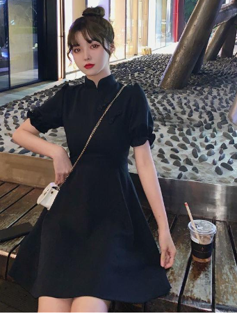 Vintage Qipao Dress with Stand Collar and Buttons