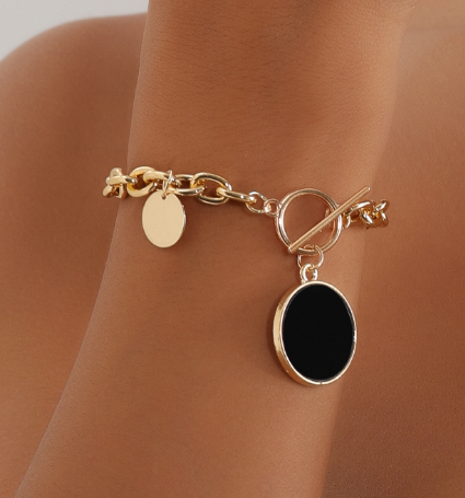 Universal Metal Aluminum Chain with Black Fritillaria Pendant