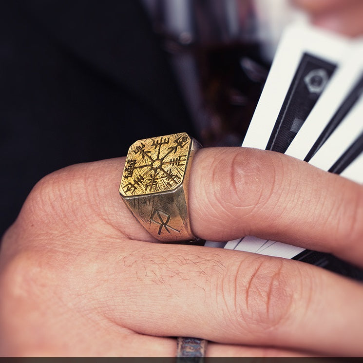 Personalized Silver Viking Compass Ring in Retro Style