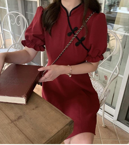 Vintage Qipao Dress with Stand Collar and Buttons